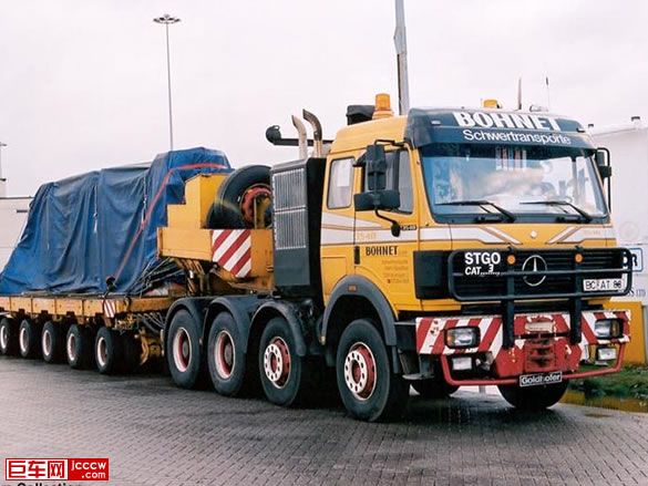 Mercedes-Benz-heavy-duty-truck-pictures-01.jpg