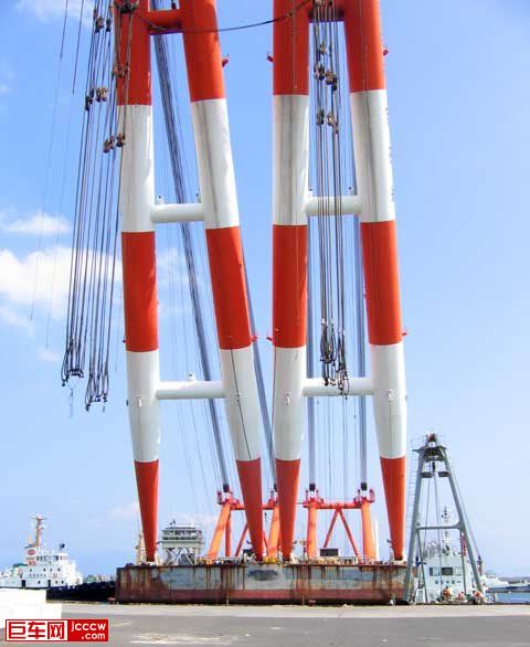 25_giantcrane_42792.jpg