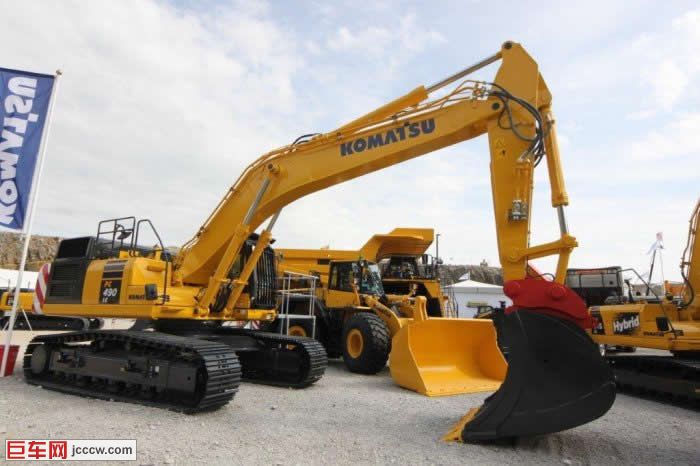 komatsu (2).jpg