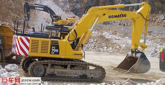 komatsu (3).jpg