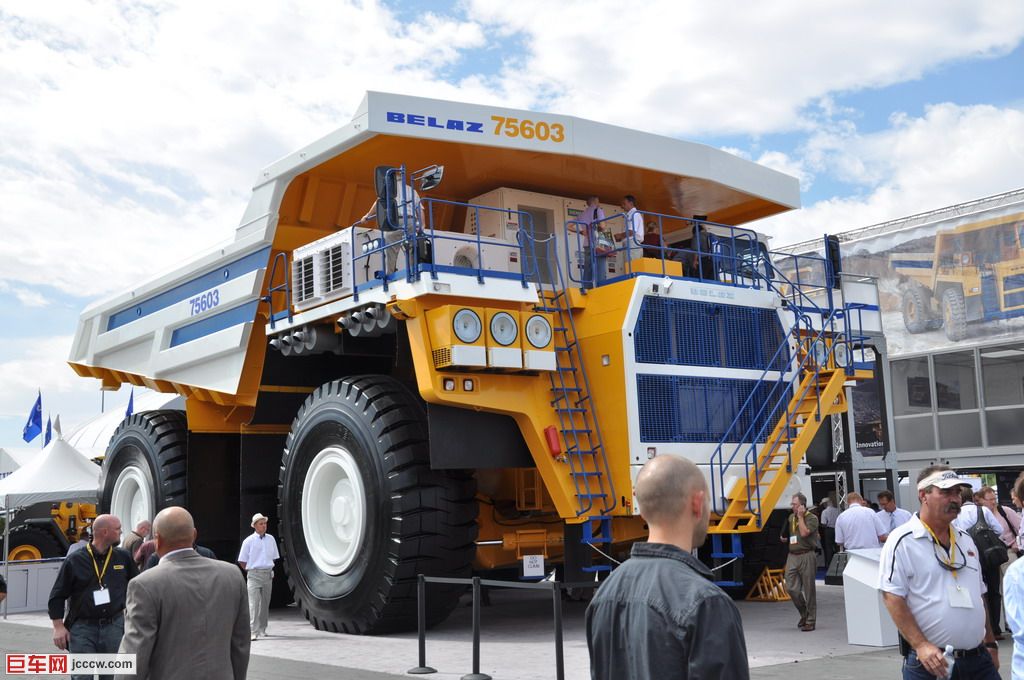 BELAZ75603-3.jpg