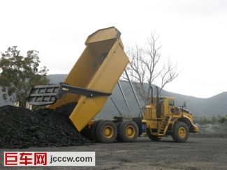 3900-D90m3 dumping.jpg